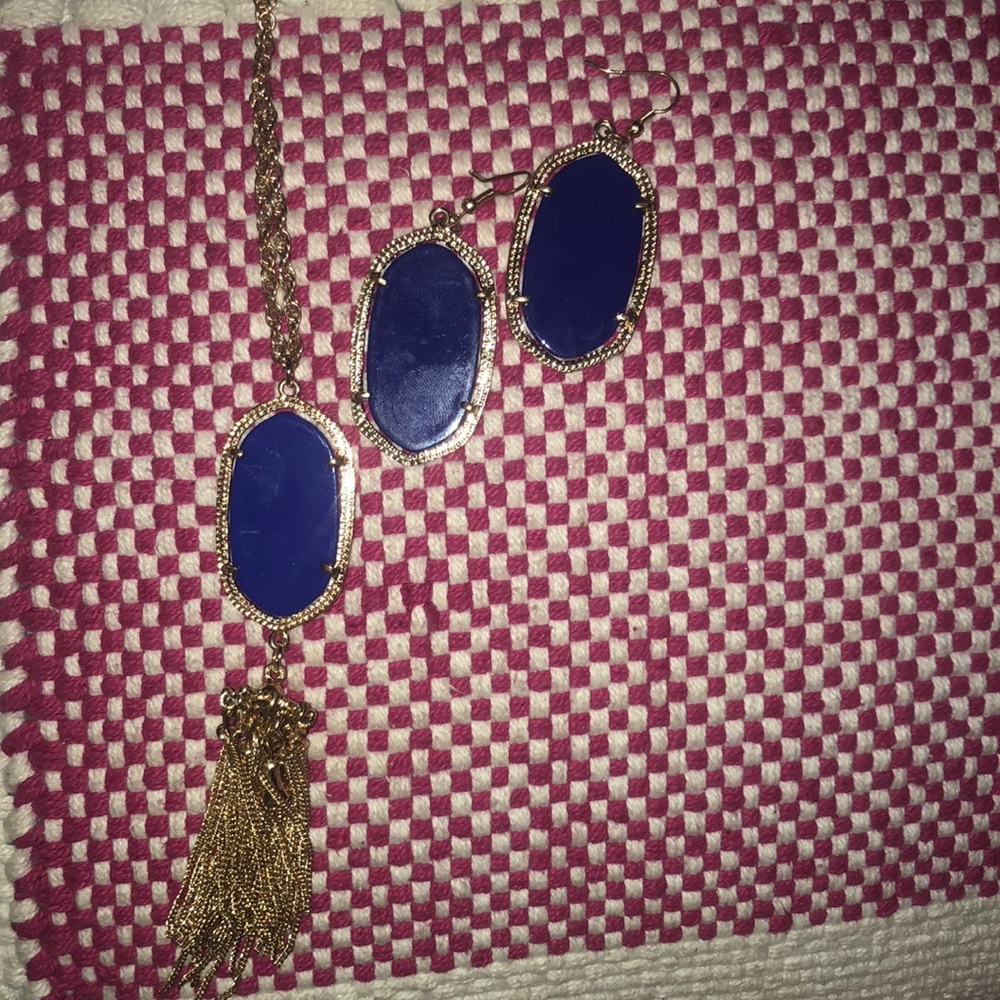 Set, Earrings and necklace